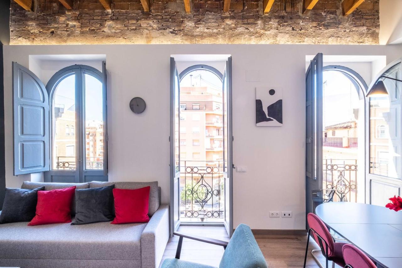 Spacious Penthouse With Massive Terrace Valencia Exterior photo